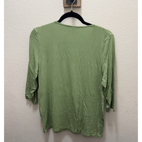 TanJay Women's Top Size M Olive Green 3/4 Sleeve NWOT V Neck Design Blouse Shirt - Picture 4 of 5